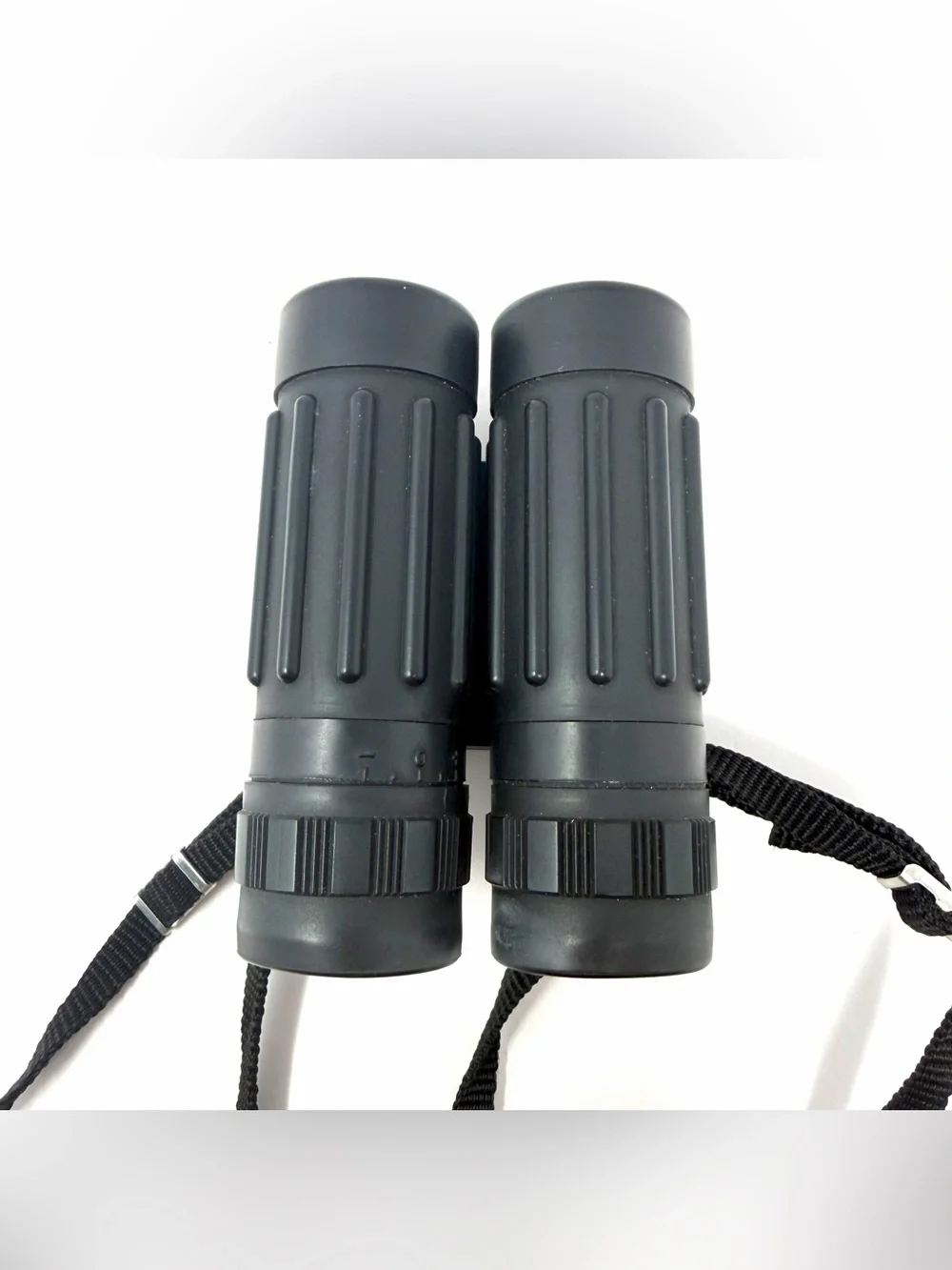 Vintage Abercrombie & Fitch Binoculars 8x21 367ft At 1000 Yards Model 127AF